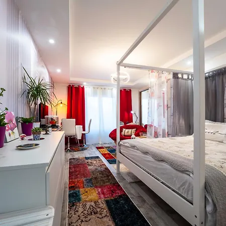 Cocon Romantique Apartment *